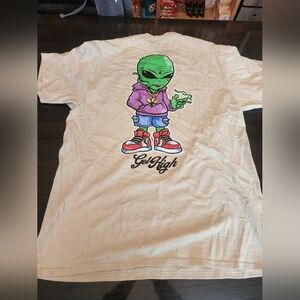Cream T-Shirt with Green Alien On Back And Small Design On Front  Size Large